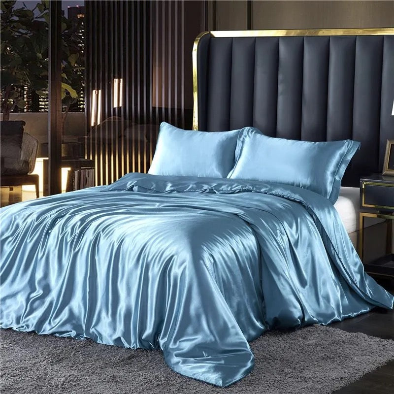 Luxury Mulberry Silk 4-Piece Bedding Set – Silk Duvet Cover, Fitted Sheet, Silk Bed Sheet, Skin-Friendly Sleep Essentials