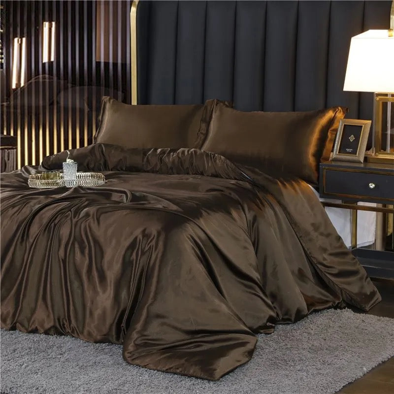 Luxury Mulberry Silk 4-Piece Bedding Set – Silk Duvet Cover, Fitted Sheet, Silk Bed Sheet, Skin-Friendly Sleep Essentials